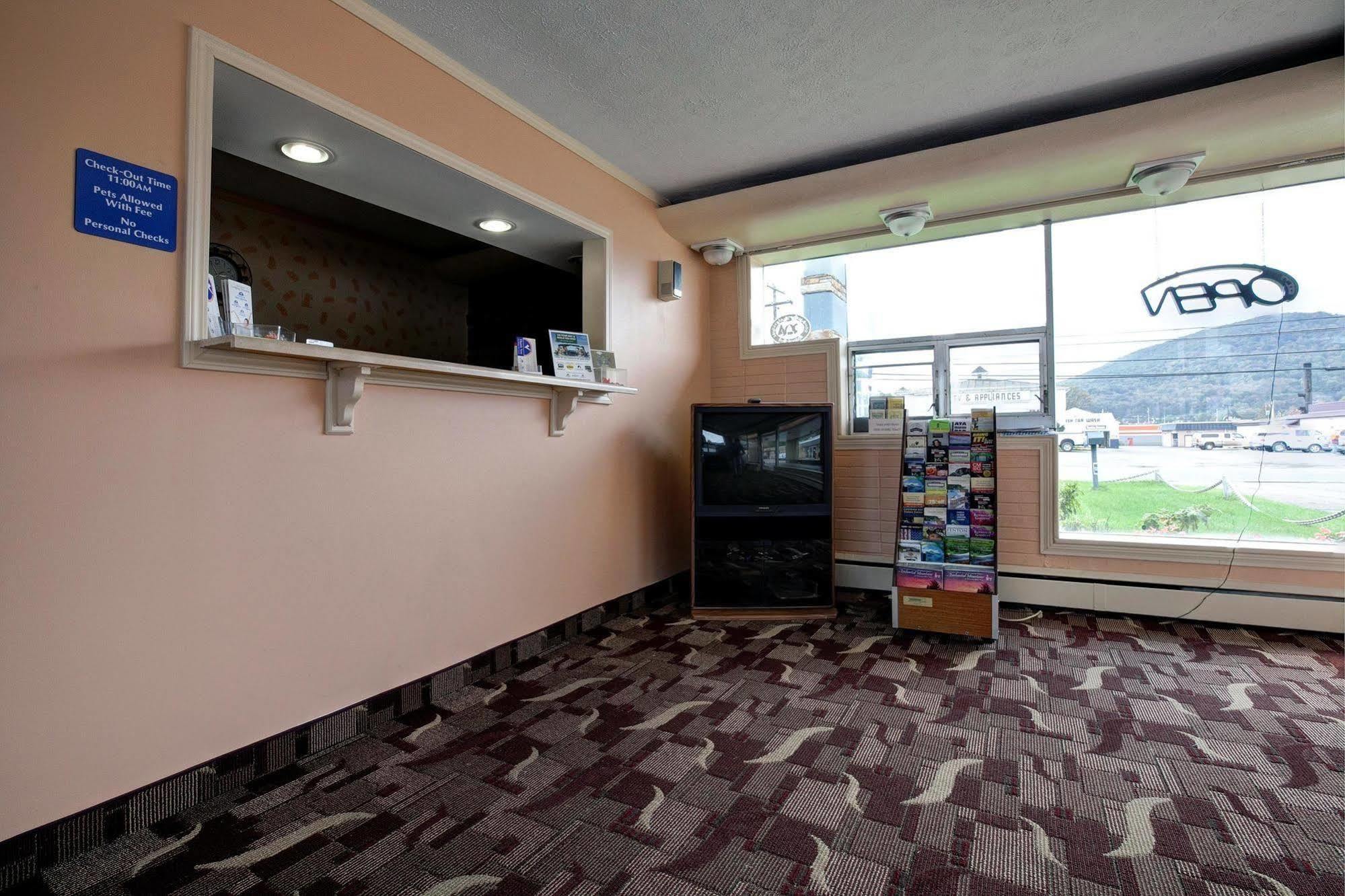 Americas Best Value Inn Μπράντφορντ Εσωτερικό φωτογραφία